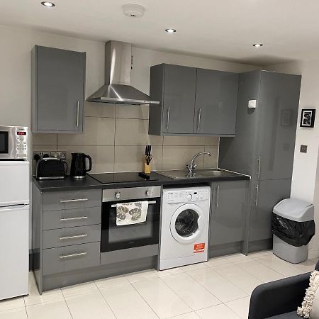 Modern 1 Bedroom Holiday Apartment In Southminster Esterno foto
